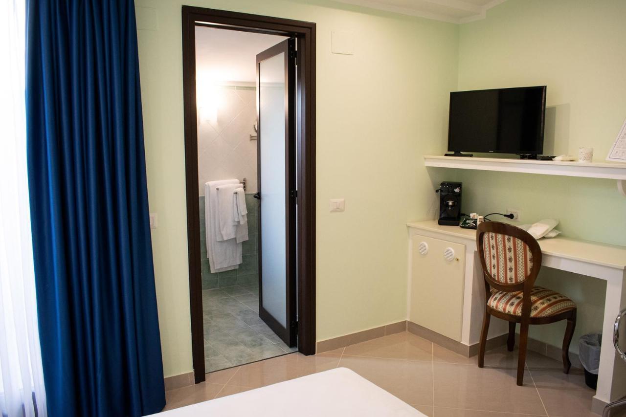 Relais Villa Del Carmelo Castel San Giorgio Eksteriør billede
